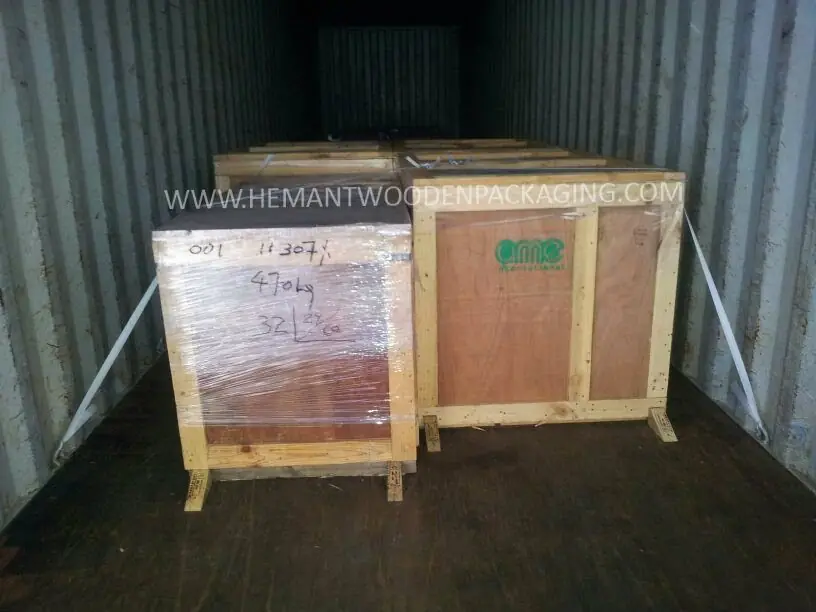 Cargo lashing and wooden choking inside transport